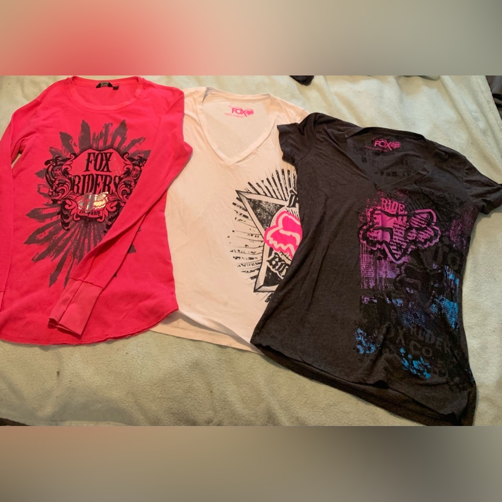 Women’s size XL Fox Racing shirts